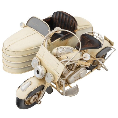 Tin metal model an army - a,