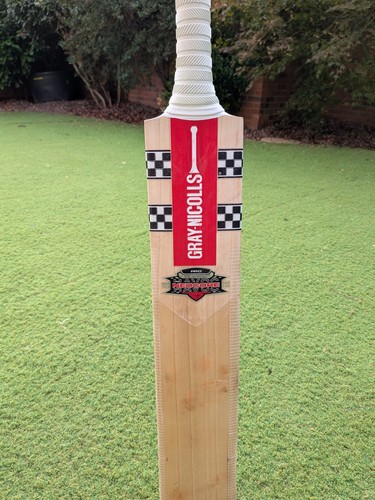 Master bat maker gray nicolls - bat,