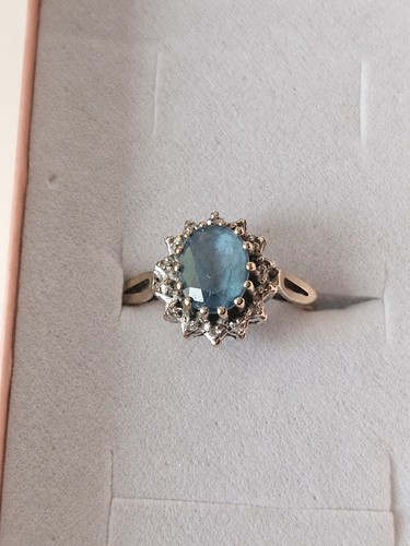 9ct gold blue topaz - 9ct,