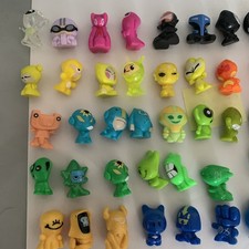 gogos crazy bones 74 Figurines