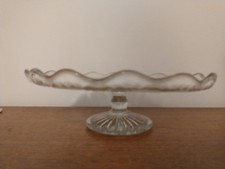 Traditional vintage pedestal circular cake dessert cheesecake stand clear glass