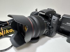 [Near MINT] Nikon D7000 + SIGMA 18-200mm f/3.5-6.3 II DC OS/ Shutter count: 2125
