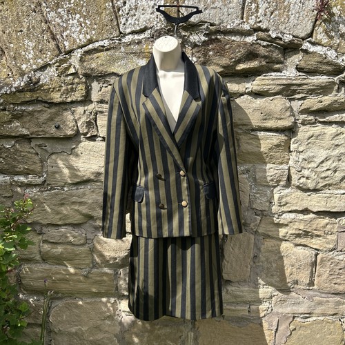 Vintage does 1940 s - 80’s, 1940’s