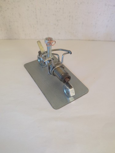 Scrap metal art born - metal, to
