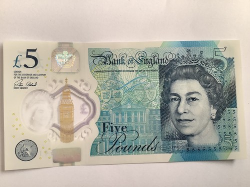 Five pounds banknote 5 - five,