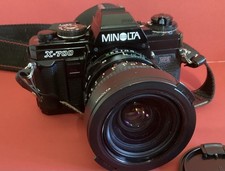 Minolta X-700 35mm camera with