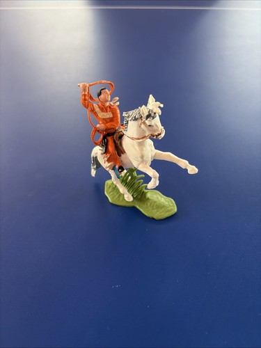 Britains herald mounted - ,