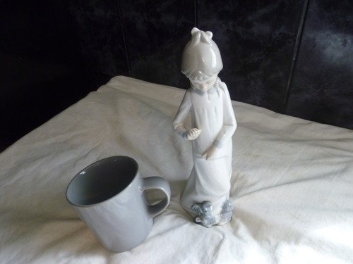 Nao figure girl with - girl, puppy