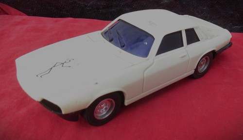 The saint corgi jaguar plastic - the,