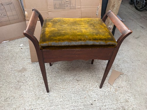 Piano stool with - piano, storage