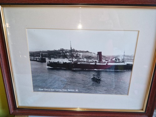 Large vintage framed - vintage,, print