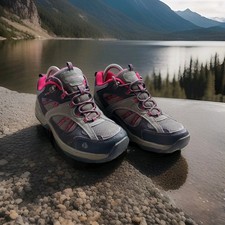 Regatta Guideway Junior Isotex Waterproof Hiking Boots. Grey/ Pink. UK Size 5