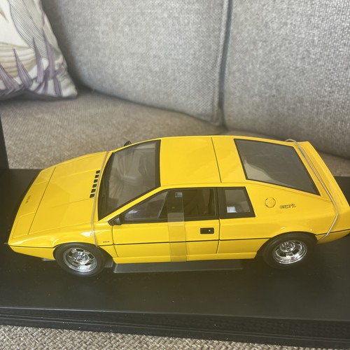 Autoart scale diecast - autoart,