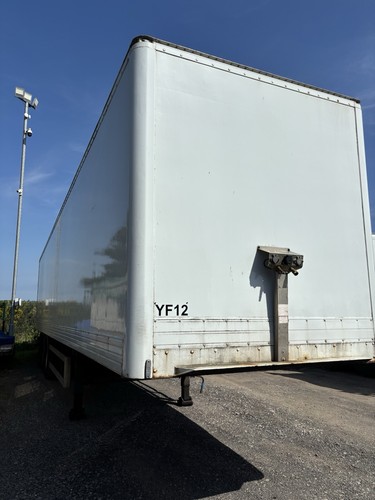 Montracon box trailer - box,