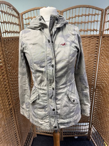 Hollister camo jacket size - jacket,