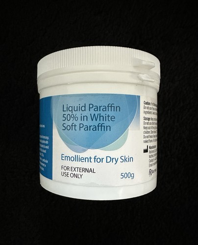Liquid paraffin in white - 50%,