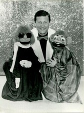 Ventriloquist puppeteer with