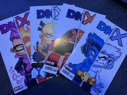 Dnx skottie young display - skottie,