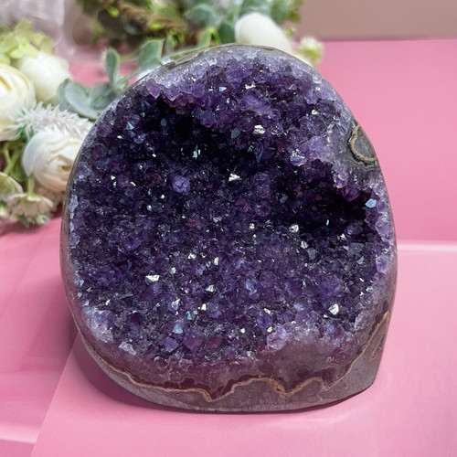 Amethyst crystal geode - crystal, geode/cluster