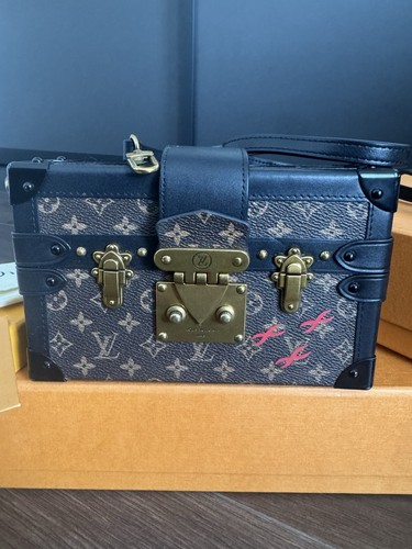 Louis vuitton monogram petit - louis,