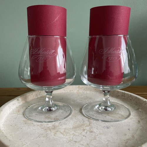 Pair martell cognac - pair,