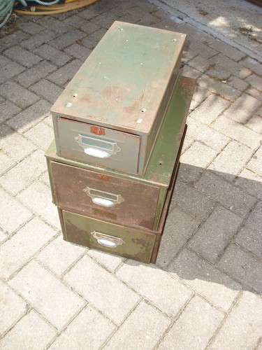 Vintage veteran series metal - vintage,