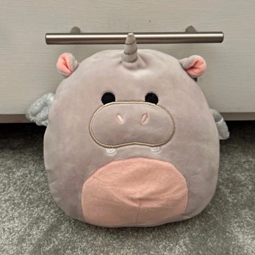 Squishmallows grey pink - &,