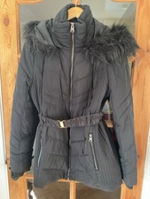 Wallis Women’s Black Padded Coat Size Medium Great Condition .Detachable FurTrim