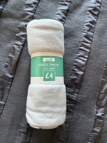 Dunelm fleece throw 130 - x, 170