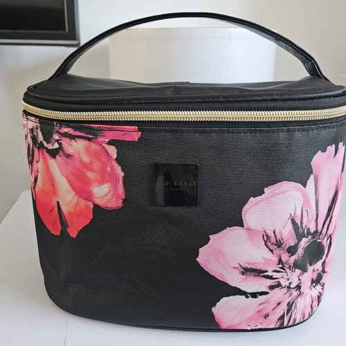 Ted baker vanity case - ted,