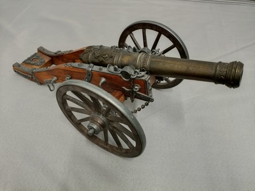 Vintage model cannon large - vintage,