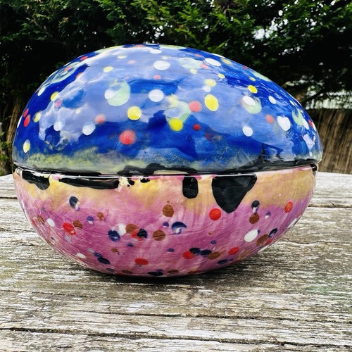 Egg keep art pottery ceramic - art,