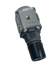 PARKER P31RB12BNYP PNEUMATIC REGULATOR NEW WITHOUT BOX
