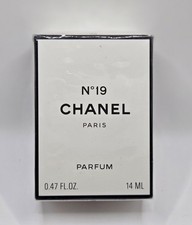 Vintage 1990’s Chanel No. 19