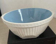 Large traditional ceramic mixing bowl T.G. Green. Sky Blue & Ivory white 27x12cm