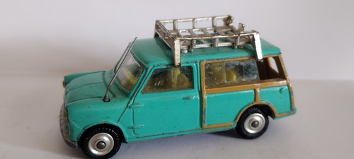 Corgi toys 485 austin - 485, mini