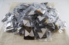 (62) NEW TRIFARI ~ GOLDTONE / WHITE ENAMEL FOLDED TRIANGLE PIERCED EARRINGS 3179