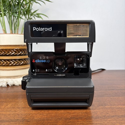 Vintage polaroid 636 - polaroid, close