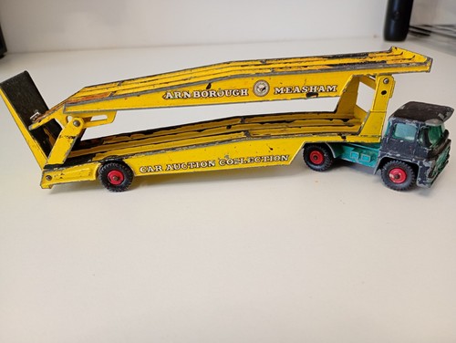 Matchbox king size 8 - king, guy