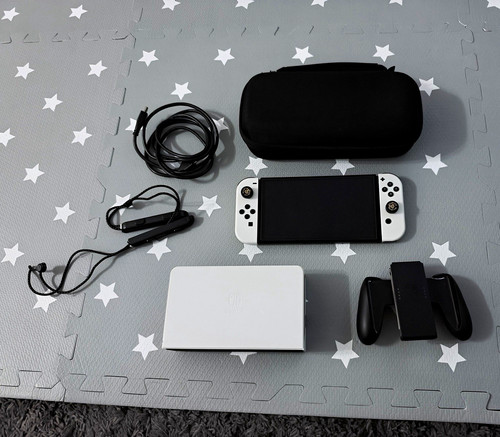 Nintendo switch oled - nintendo,