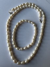Freshwater Pearl Set : 7.5” Stretch Bracelet And 48cm Necklace 
