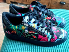 New PAVERS Black Multi Floral