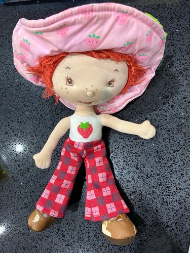 Strawberry shortcake plush toy - shortcake,
