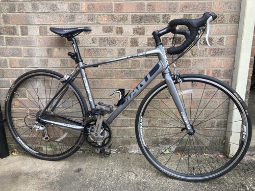 Giant defy road bike - 5,