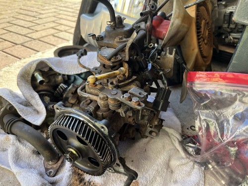Mechanical diesel pump - diesel, 4m40