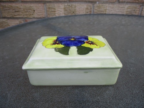 Moorcroft pansy nouveau - moorcroft,