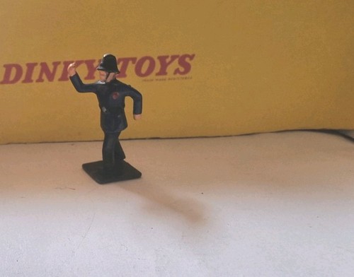 Dinky toys fire - fire, station