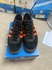 Adidas Brussels Size 6.5