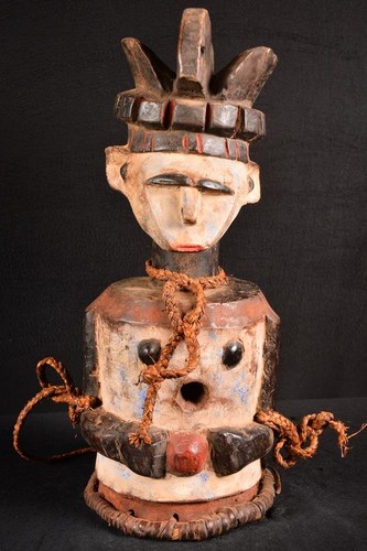 Primitive african eketi - a,