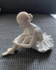 Worcester Studio Ballet Class Isabelle Ballerina figurine